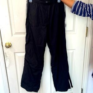 Black old navy L jogger pants with zippered leg hems
